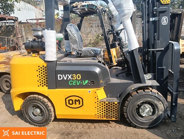 OM forklift on hire — Sai Electric, Ranchi Forklift on hire from Sai Electric, Ranchi — fleet photo 4